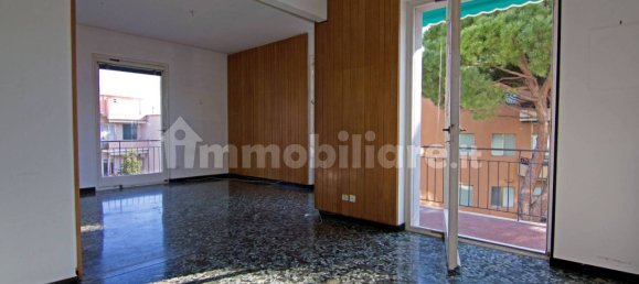 3 Schlafzimmer Wohnung in Genoa, Italy, Nr. 352421 2