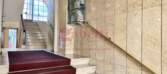 3-salle Appartement à Turin, Italy No. 40800 11