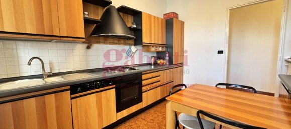 3-salle Appartement à Turin, Italy No. 40800 23