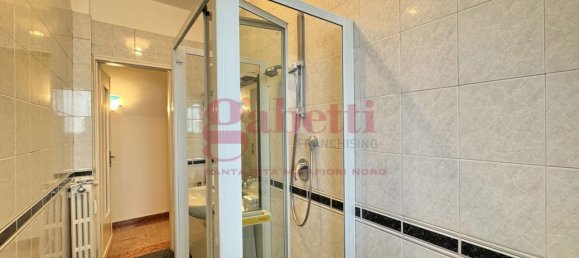 3-salle Appartement à Turin, Italy No. 40800 34