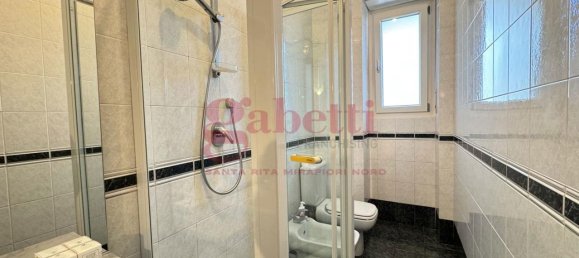 3-salle Appartement à Turin, Italy No. 40800 33