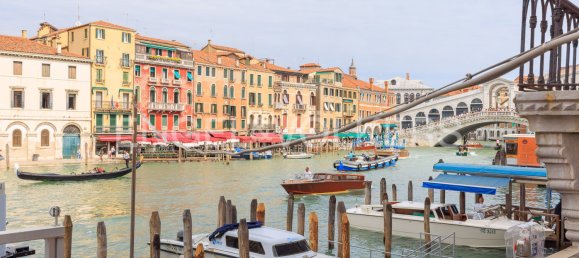 3 bedrooms Apartment in Venice, Italy No. 107456 7