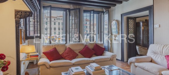 3 bedrooms Apartment in Venice, Italy No. 107456 5