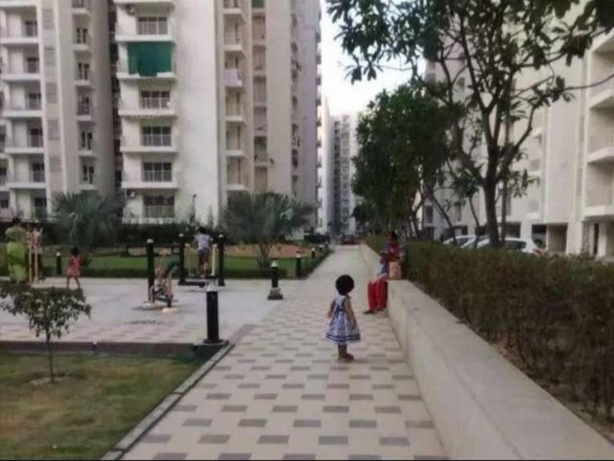 3 bedrooms House in Ghaziabad, India No. 60612