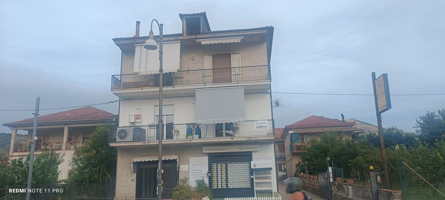 4 Schlafzimmer Wohnung in Castelnuovo Cilento, Italy, Nr. 391202