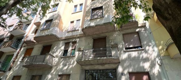 3 rooms Apartment in Milan, Italy No. 264877 26