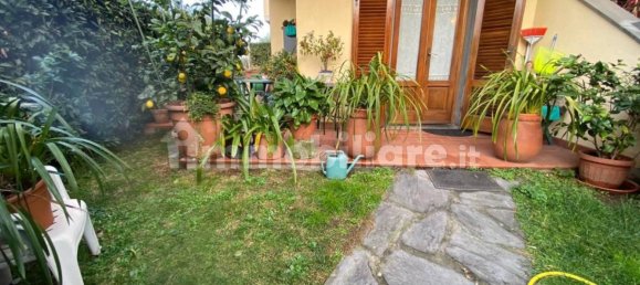 2 Schlafzimmer Haus in Montignoso, Italy, Nr. 80858 4