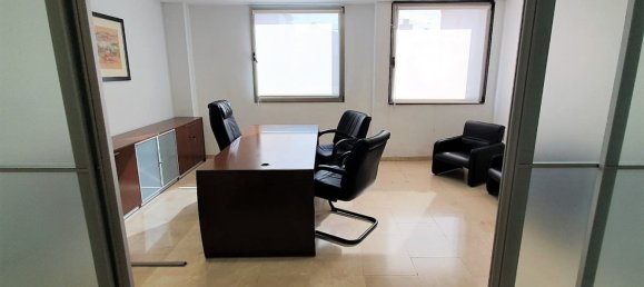 126 m² oficina en venta en Alicante, Comunidad Valenciana, Spain № 365061 3