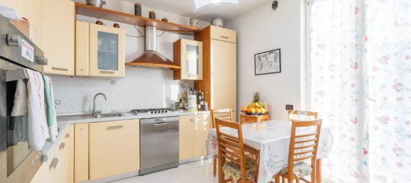 8 rooms Apartment in Levanto, Italy No. 107055 10
