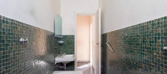 3 rooms Apartment in Naples, Italy No. 146078 23