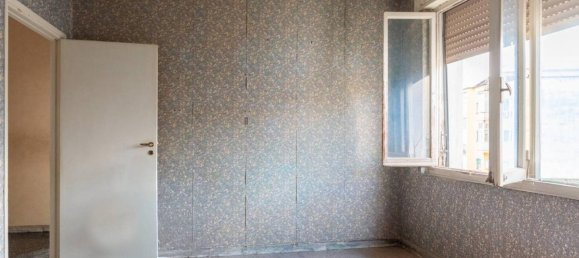 3 rooms Apartment in Naples, Italy No. 146078 15