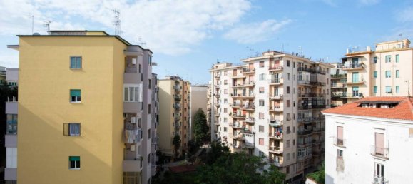 3 rooms Apartment in Naples, Italy No. 146078 21