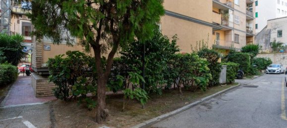 3 rooms Apartment in Naples, Italy No. 146078 32