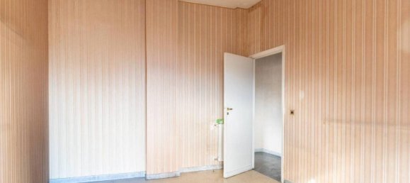 3 rooms Apartment in Naples, Italy No. 146078 18