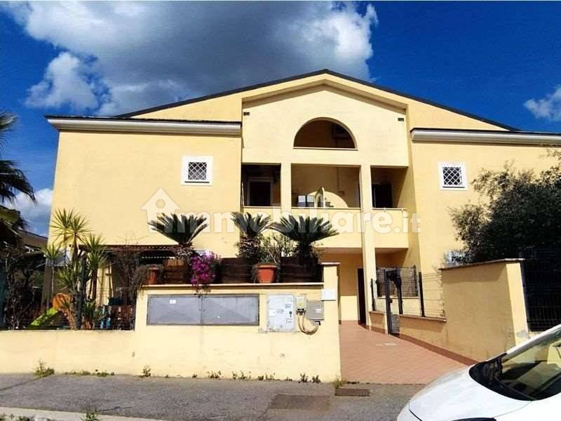 2 bedrooms Apartment in Rome, Italy No. 321415