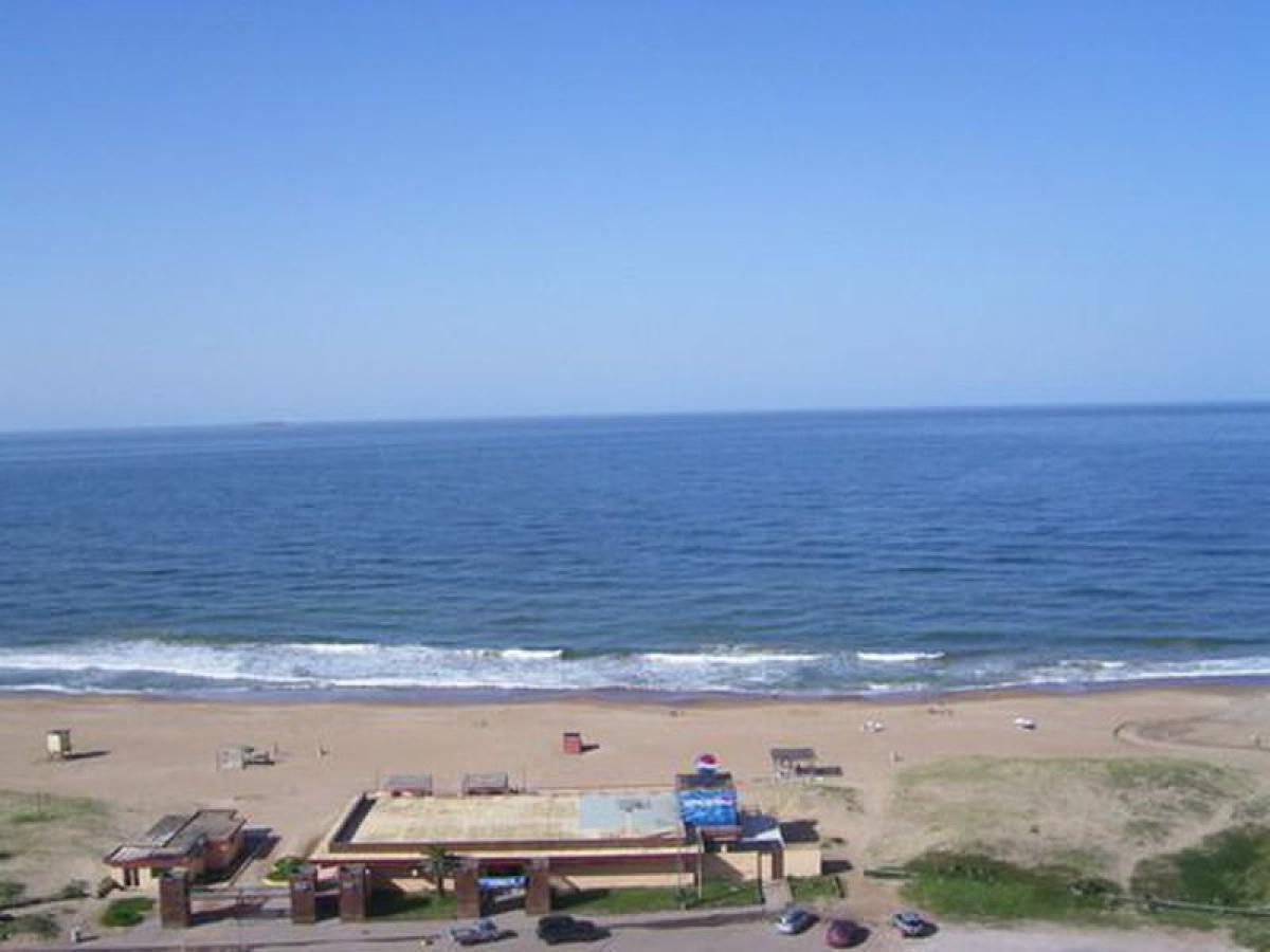 3 bedrooms Apartment in Maldonado, Uruguay No. 3995