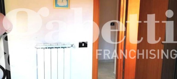 2 bedrooms Villa in Galluccio, Italy No. 32901 11