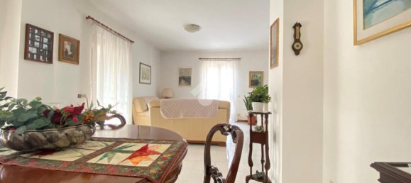 Villa de 6 divisões em Guidonia Montecelio, Italy N.º 4809 12