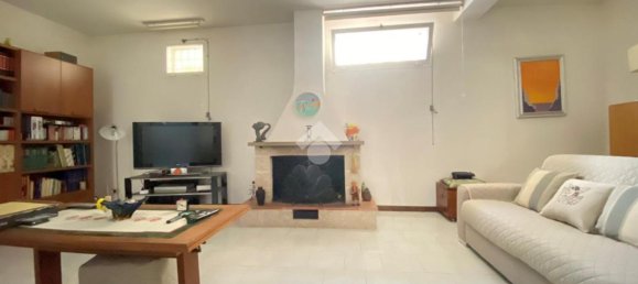 Villa de 6 divisões em Guidonia Montecelio, Italy N.º 4809 49