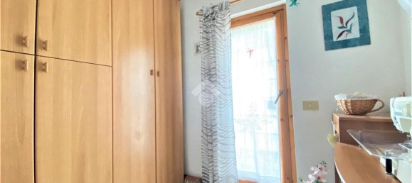 Villa de 6 divisões em Guidonia Montecelio, Italy N.º 4809 90