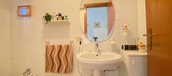 Villa de 6 divisões em Guidonia Montecelio, Italy N.º 4809 88