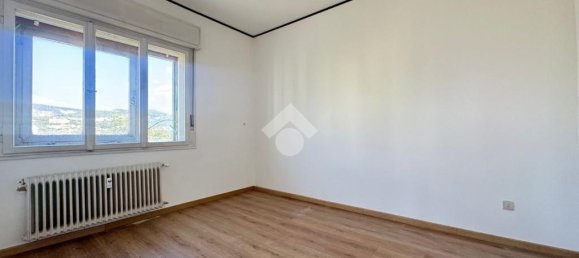 Apartamento T2 em Trieste, Italy N.º 316251 13