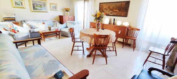 4-Zimmer Wohnung in Valverde, Italy, Nr. 216666 4