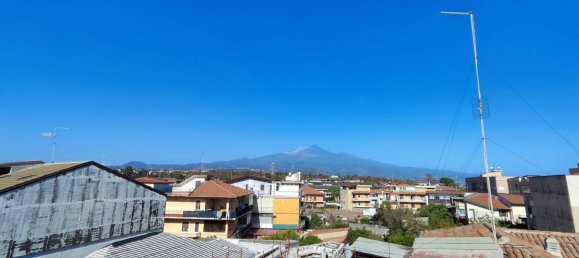 4-Zimmer Wohnung in Valverde, Italy, Nr. 216666 8