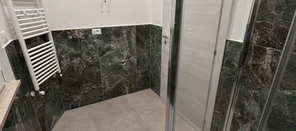 2-salle Appartement à Turin, Italy No. 212762 19