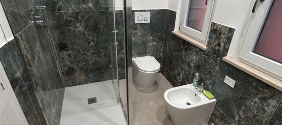 2-salle Appartement à Turin, Italy No. 212762 20