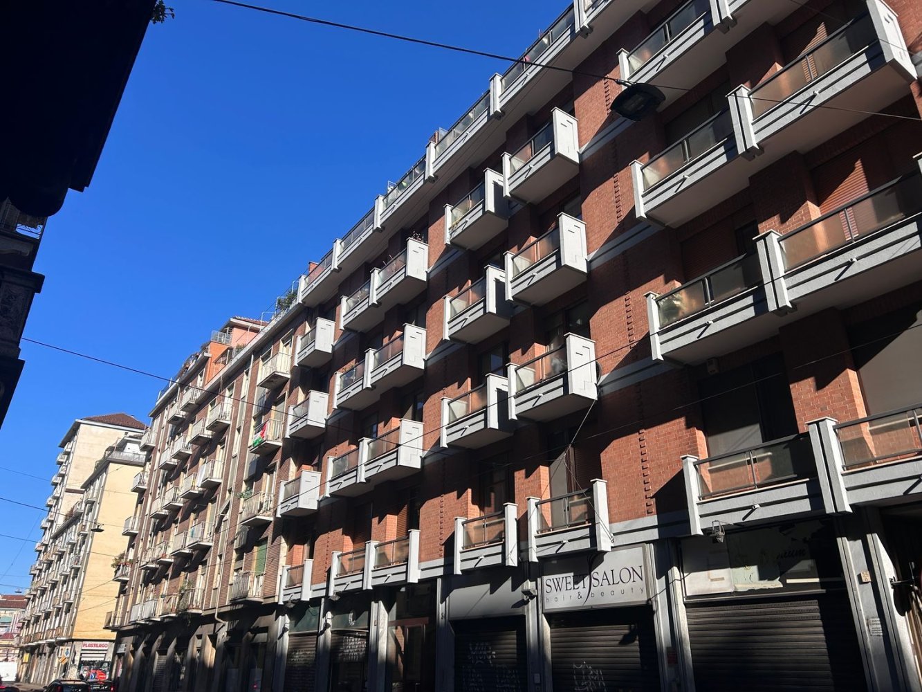 2-salle Appartement à Turin, Italy No. 212762