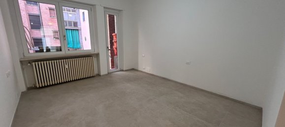 2-salle Appartement à Turin, Italy No. 212762 15