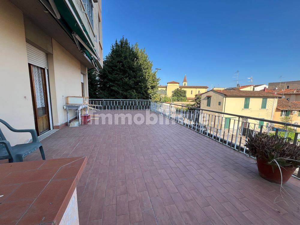 2 bedrooms Apartment in Florence, Italy No. 361866