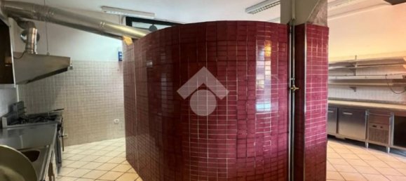 1-Zimmer Gewerbliche Immobilie in Gorlago, Italy, Nr. 141654 3