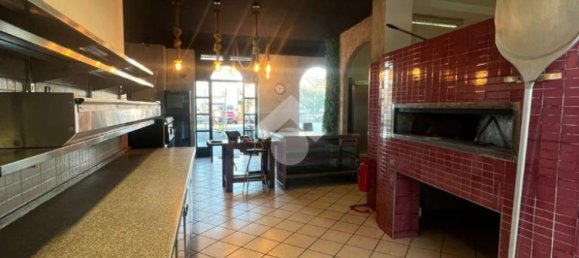 1-Zimmer Gewerbliche Immobilie in Gorlago, Italy, Nr. 141654 22