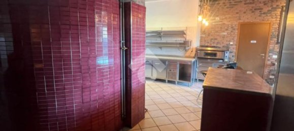 1-Zimmer Gewerbliche Immobilie in Gorlago, Italy, Nr. 141654 7