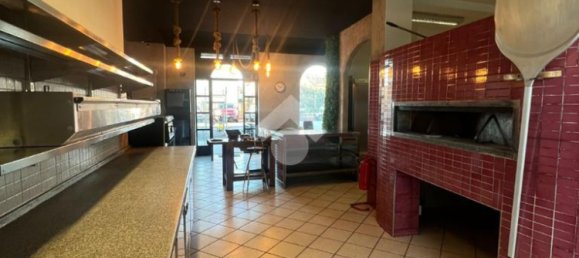 1-Zimmer Gewerbliche Immobilie in Gorlago, Italy, Nr. 141654 24