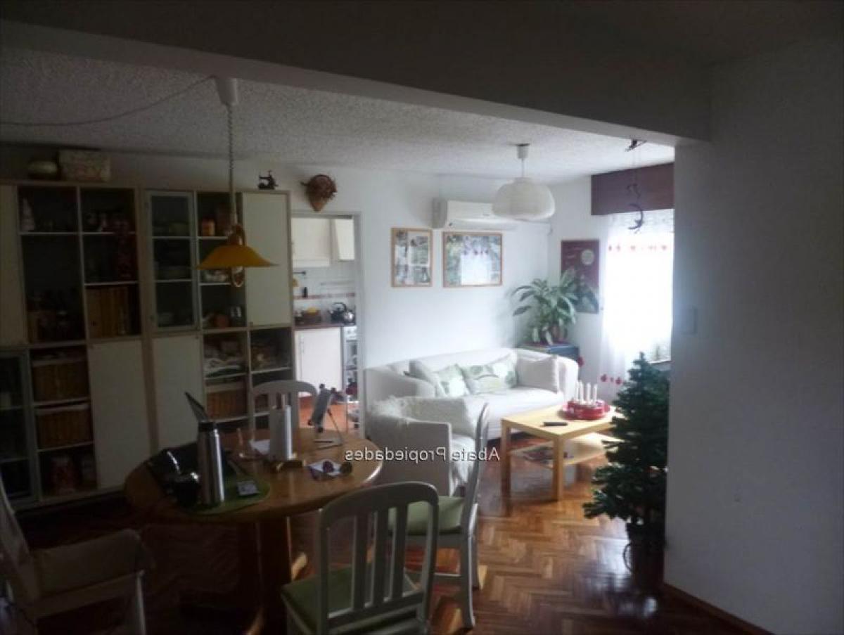 3 bedrooms Apartment in Montevideo, Uruguay No. 9341
