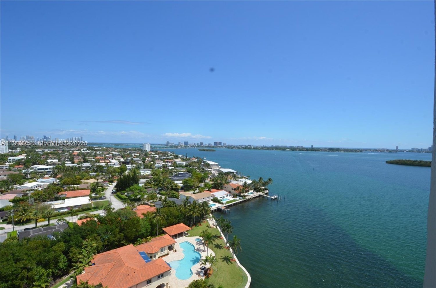 2 bedrooms Commercial property for sale in Miami, Miami-Dade, Florida, USA № 614800