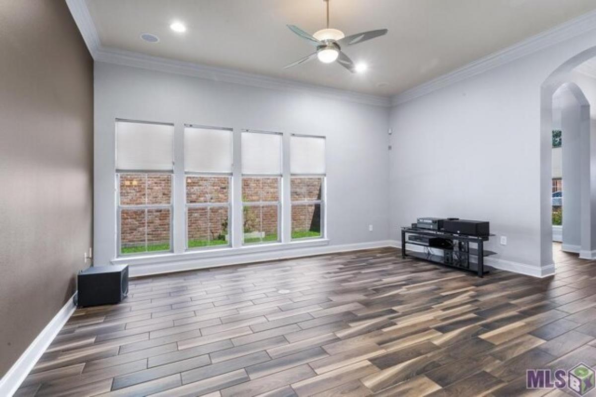 Casa de 3 dormitorios en Baton Rouge, USA No. 441568