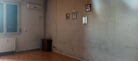 6 rooms Apartment in Modena, Italy No. 113673 5