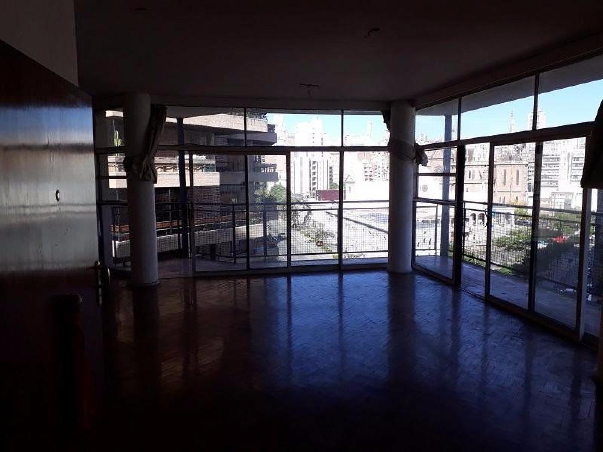 4 bedrooms Apartment in Cordoba, Argentina No. 11327