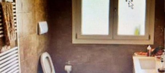 7 rooms Apartment in Lecce, Italy No. 41960 3