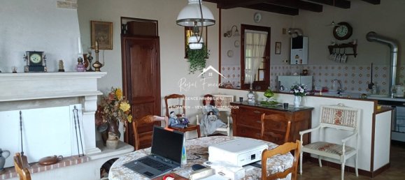 2 bedrooms Villa in Indre-et-Loire, France No. 264986 2