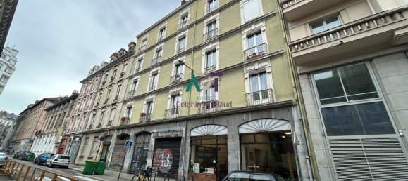 Apartamento de 2 dormitorios en Grenoble, France No. 202683 4