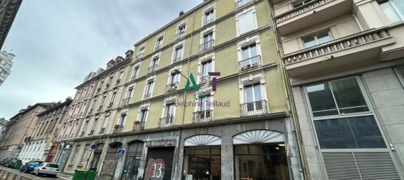 Apartamento de 2 dormitorios en Grenoble, France No. 202683 5