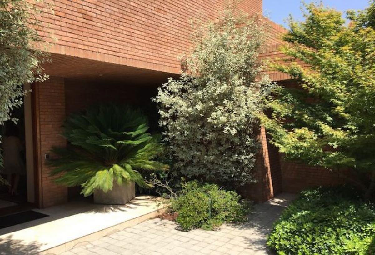 6 bedrooms House in Santiago, Chile No. 4246