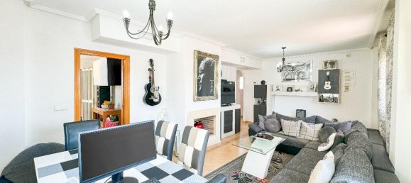 4 bedrooms Villa in Punta Prima, Spain No. 12989 17