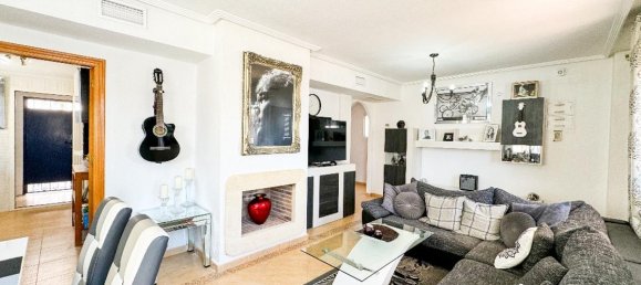 4 bedrooms Villa in Punta Prima, Spain No. 12989 30