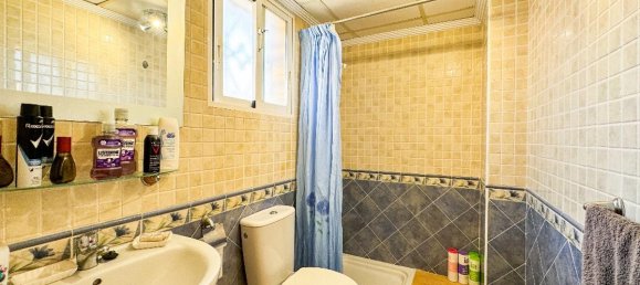 4 bedrooms Villa in Punta Prima, Spain No. 12989 6